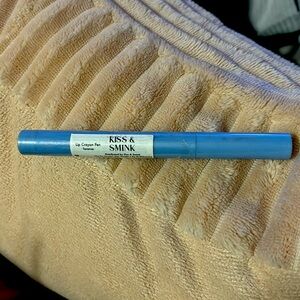 Kiss & Smink Lip Crayon Pen— TAVARUA